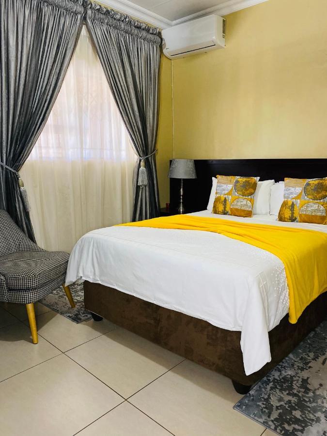 Mrhali Boutique Guest House KwaMhlanga Bagian luar foto