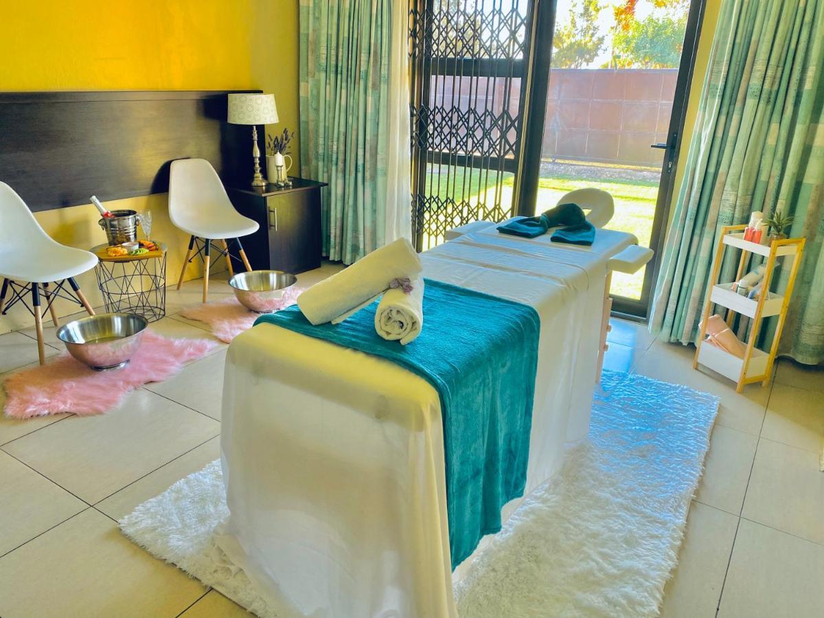 Mrhali Boutique Guest House KwaMhlanga Bagian luar foto